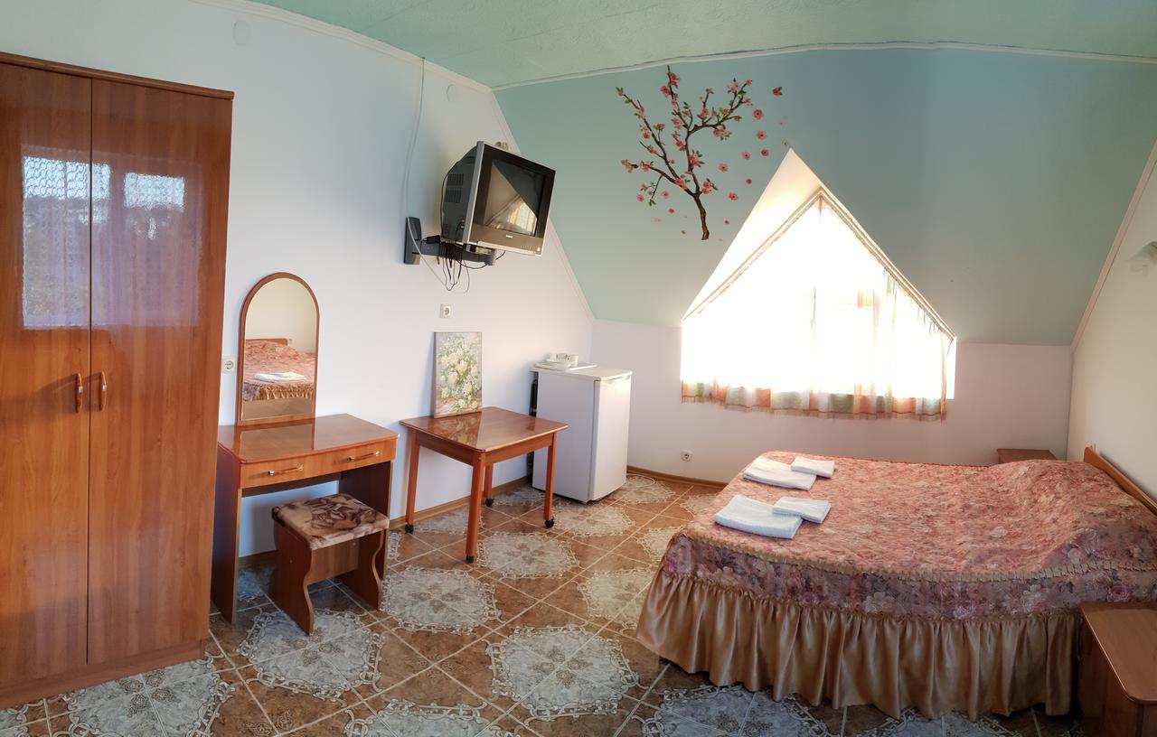 Zolotye Peski Mini Hotel Blagoveshchenskaya Extérieur photo